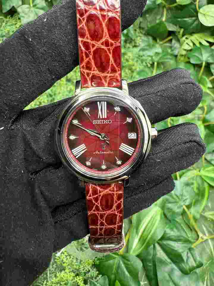 Seiko Lukia Kurenai Red SPB135