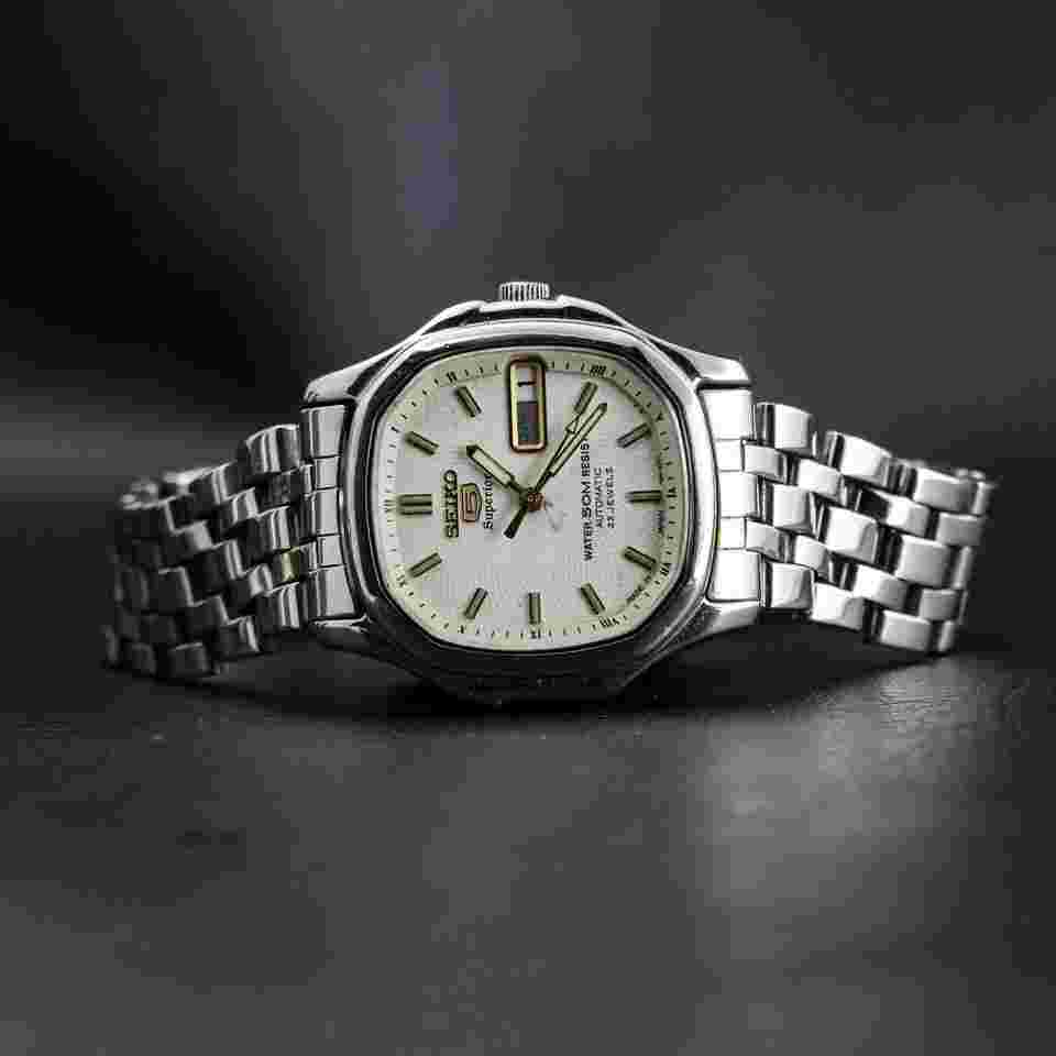 Seiko Superior 5 Superior Whirlpool Dial