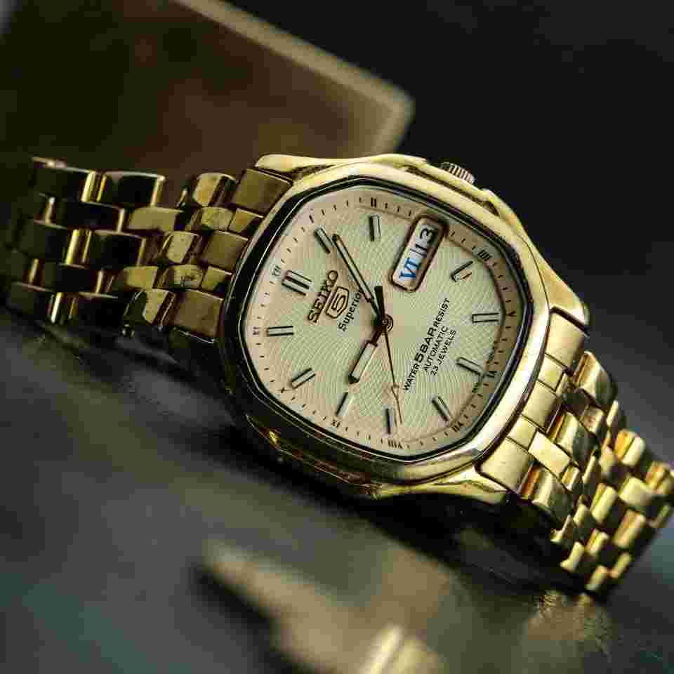 Seiko Superior 5 Superior Whirlpool Dial Silver Whirlpool