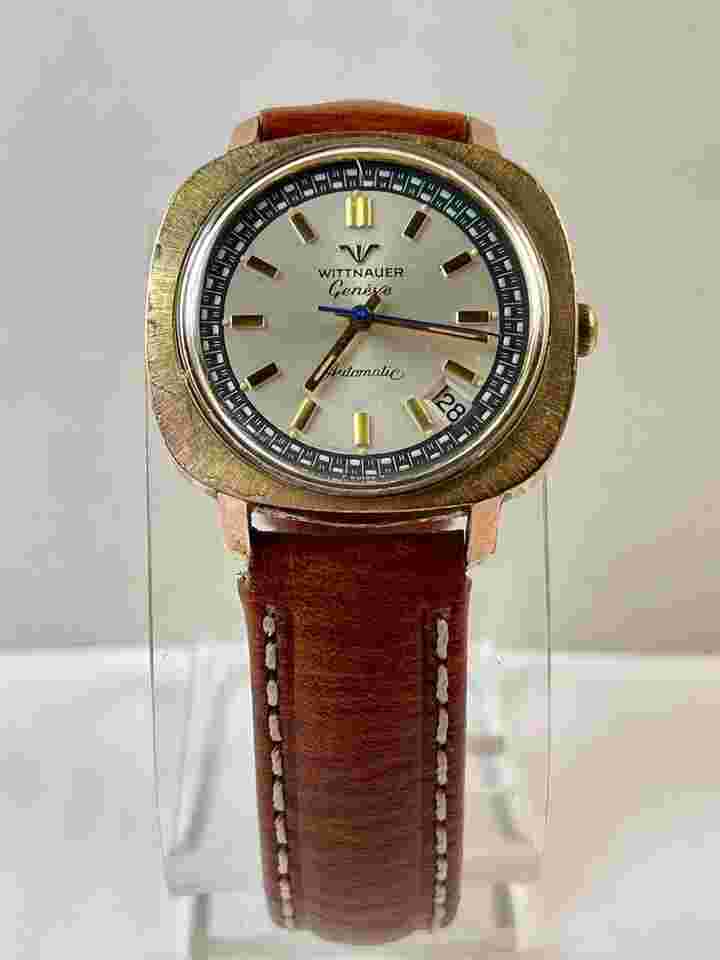 Wittnauer Geneve Longines Automatic Calendar Date Cushion Case Two Tome Dial Vintage Swiss Made