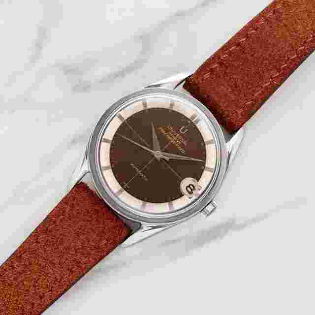 Universal Genève Polerouter Date 204610-2 - "Tropical" Dial