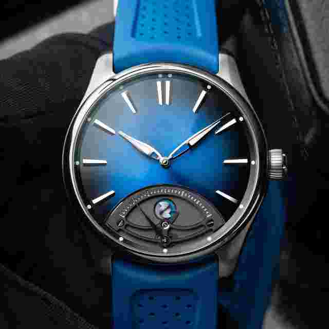 H.Moser & Cie. Pioneer Retrograde Seconds UNWORN 2026 Midnight Blue Fume