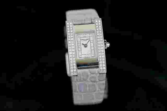 Chaumet Khesis 121-6285 Lady Factory diamond setting Perlmutt dial