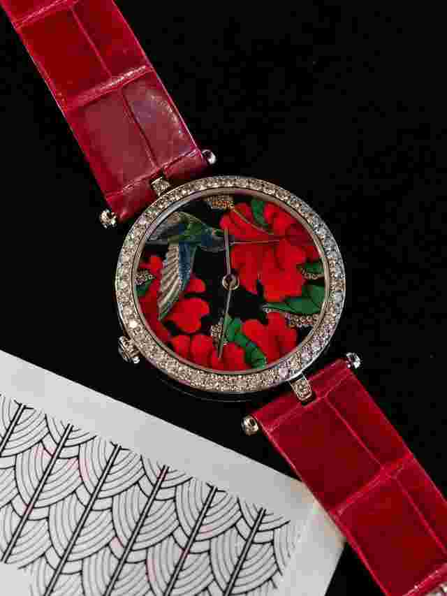 Van Cleef & Arpels VCARO1ER00