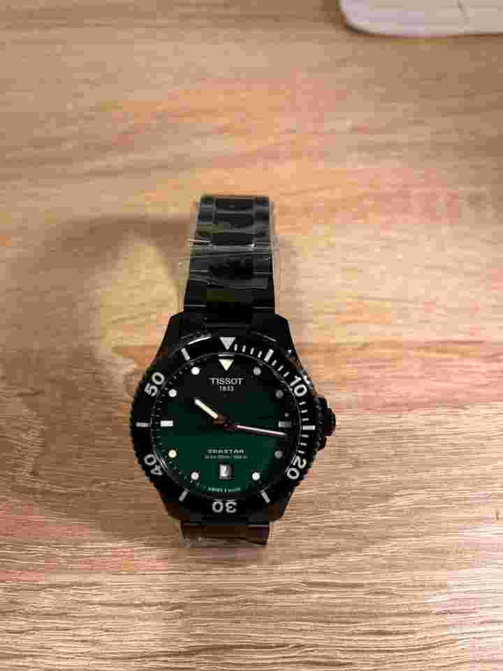 Tess seastar 1000 Neuve jamais portée avec boite et identifier sur Tissot