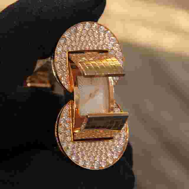 Van Cleef & Arpels Ludo Secret Watch Rose Gold With Diamonds Very RARE & UNIQUE