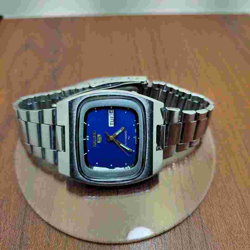 Seiko 5 "TV Dial" Automatic Seiko 5 "TV Dial "Cobalt Blue Vintage Seiko 5 "TV Dial" Automatic – Cobalt Blue – Ref. 630