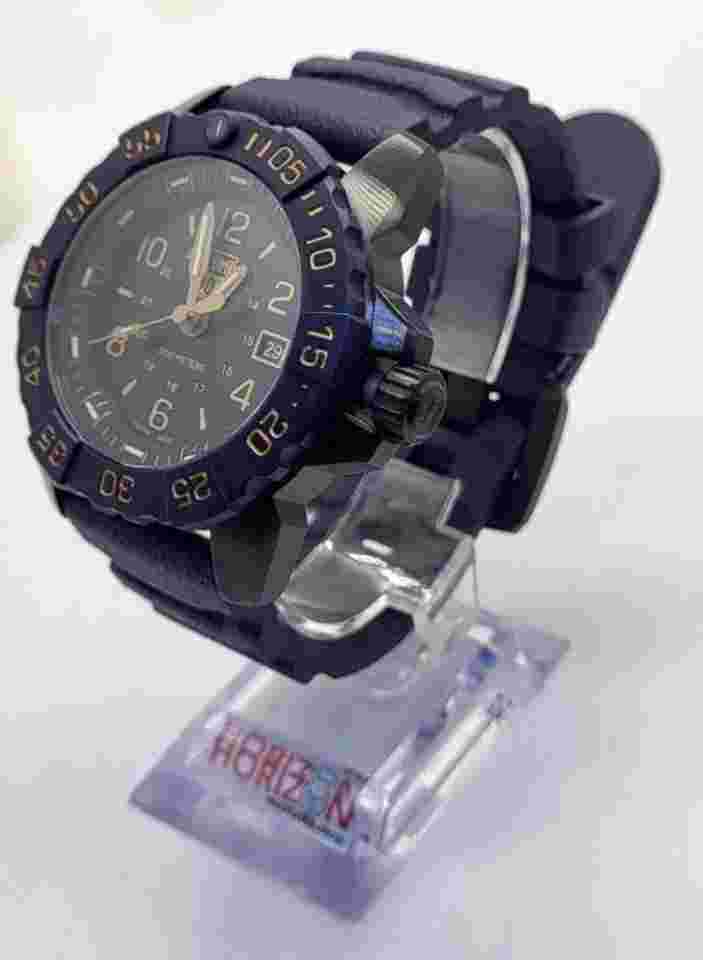 Luminox Back To The Blue 45mm Navy Seal Herrenuhr 20atm LUMINOX Navy SEAL 'Back to the Blue' Men's Quartz Watch