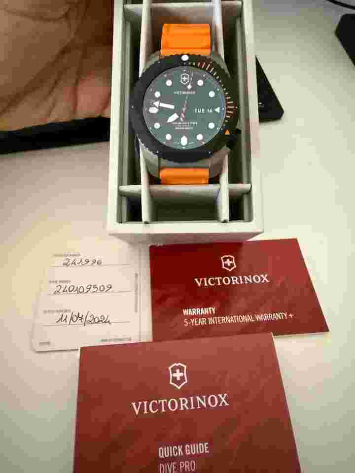Victorinox Swiss Army Herrenuhr Dive Pro Automatik 43mm 30atm Victorinox Dive Pro Automatic Orange - FULL SET+extra strap