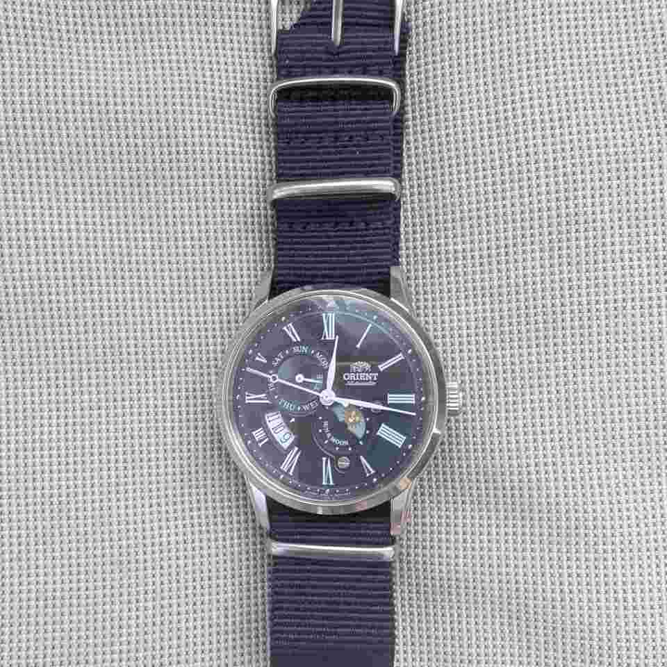Orient Sun and Moon Classic Automatic Almost new Orient sun and moon v3 in deep-blue dial