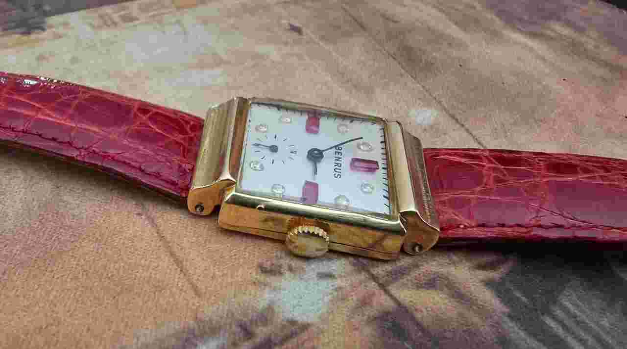 Benrus Vintage 14K Solid Gold Art Deco Great Condition