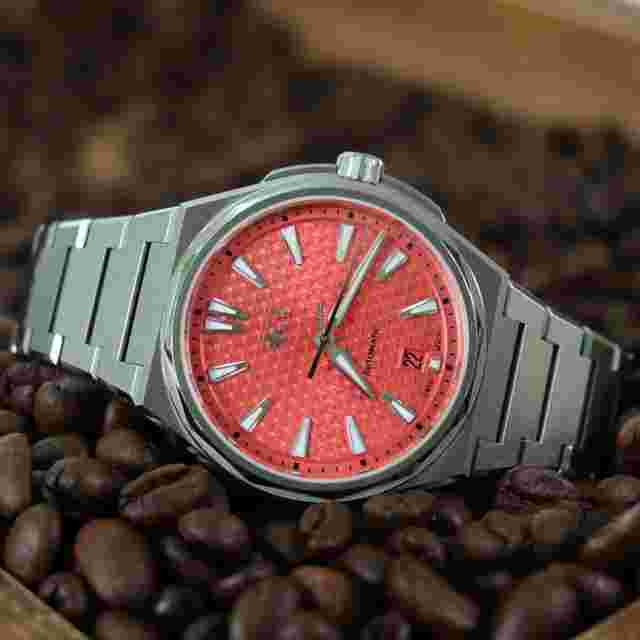 Christopher Ward The Twelve Ice Cream 'Peach' | Box & Papers