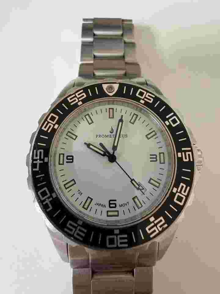 prometheus JellyFish Tritium Diver As good as new Prometheus watch - Limited edition