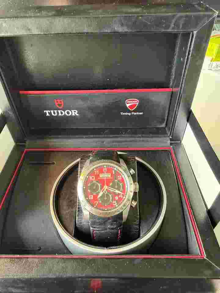 Tudor Fastrider Chrono Ducati Tudor Fastrider Chronograph Ducati Special Edition 42000D