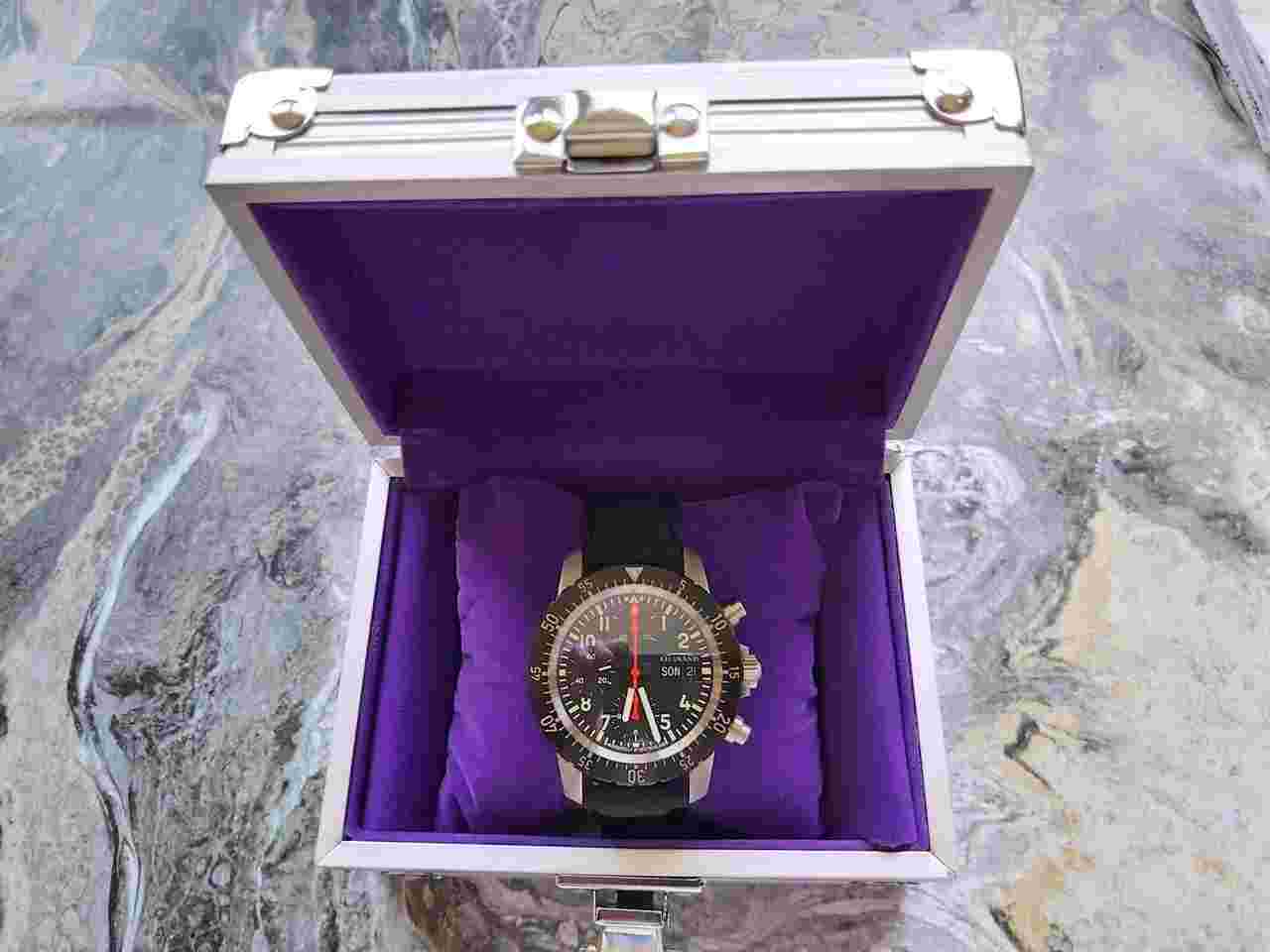 Guinand Fliegerchronograph Serie 40