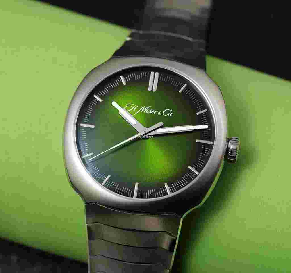 H.Moser & Cie.
Green Streamliner Centre Seconds