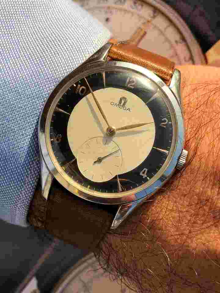 Omega
Jumbo Calatrava 2505-10 Nice Condition Cal 265 Top Modele Depose Rare Bullseye Dial