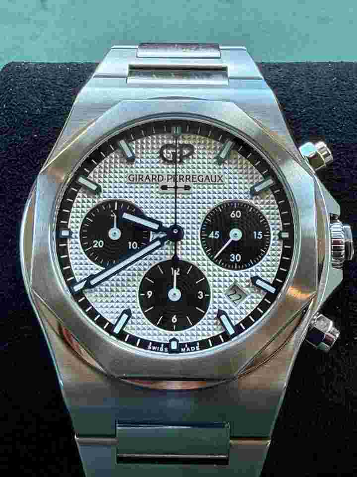 Girard Perregaux Laureato 2025 New Unworn Full Set GP Panda!