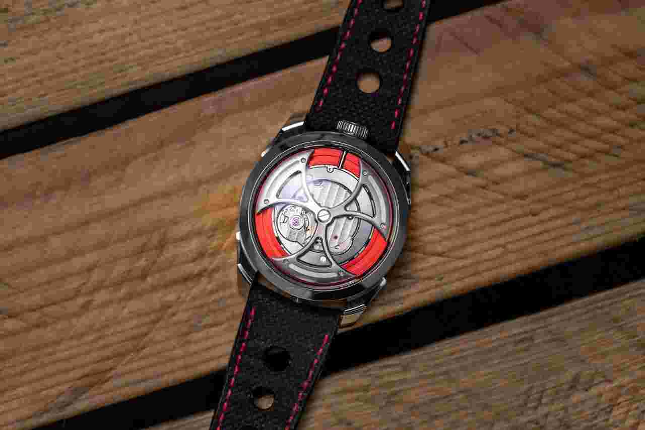 M.A.D. Editions 1 Edition MAD Editions MB&F M.A.D1 Red. 2x Delugs straps!