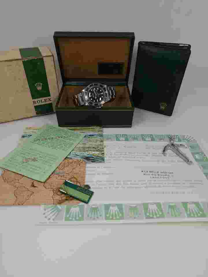 Rolex Submariner (No Date)
5513 Maxi MK1 Full Set