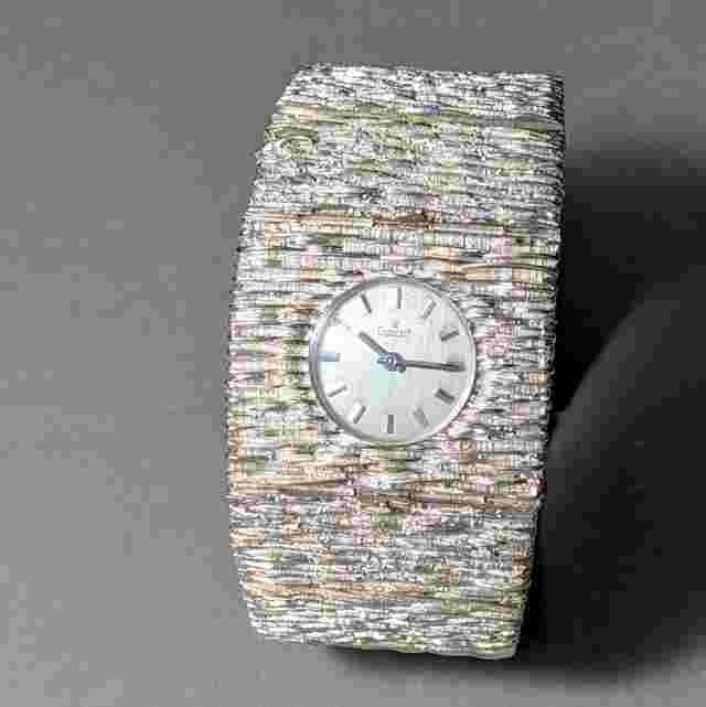 Exquisit Extraordinary 70s Silver Watch Bark Finish