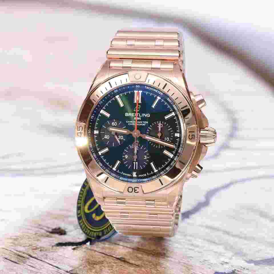 Breitling Chronomat 42 B01 42 MM - 18K Rose Gold - Green Dial UNWORN 2025