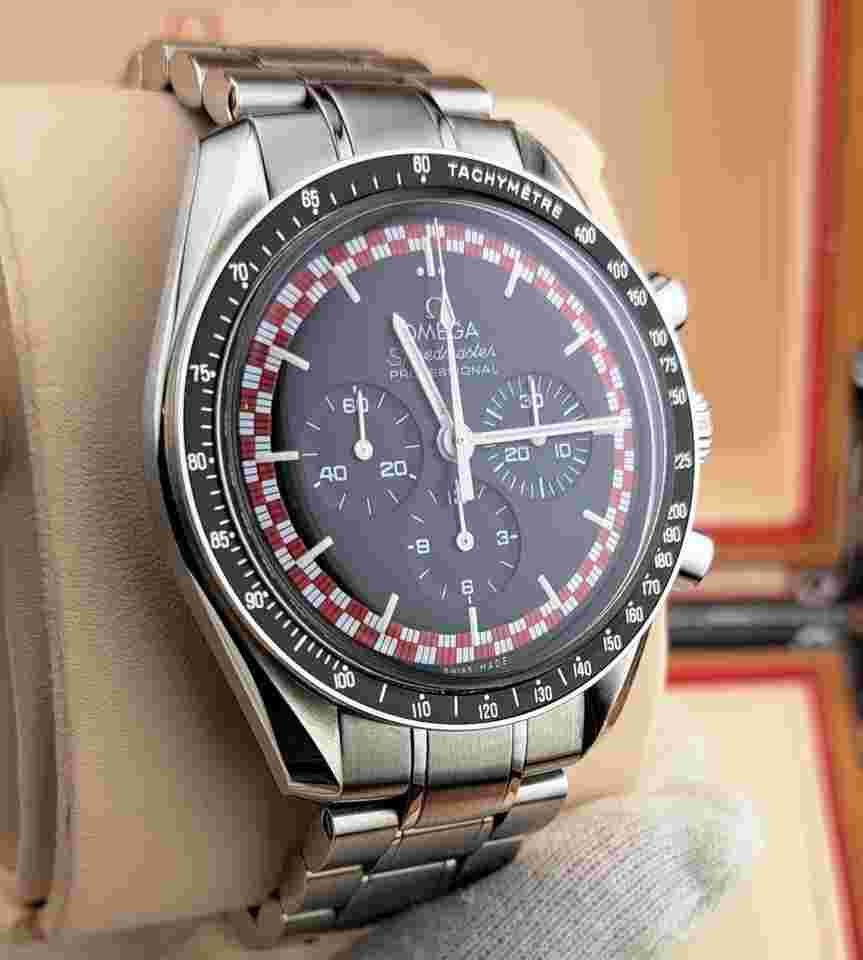 Omega Speedmaster Professional Moonwatch TINTIN with box,outer box and operating instructions