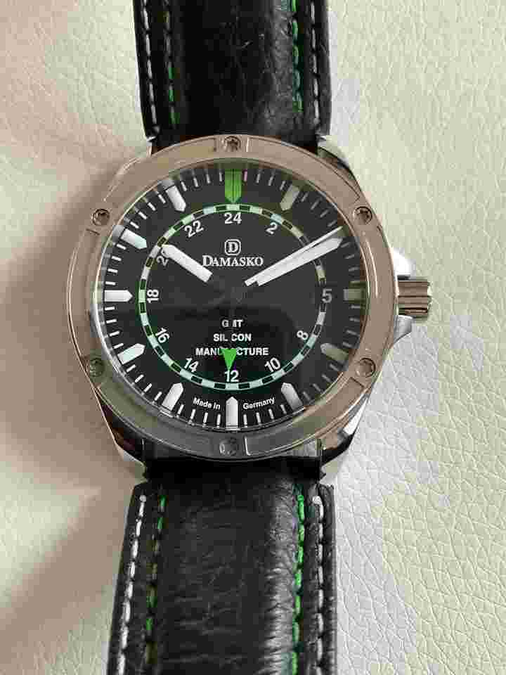 Damasko DK200 Full Set - eine der ersten Manufakturuhren von Damasko
