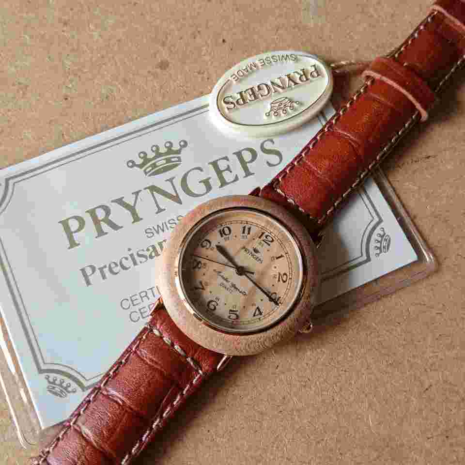 Pryngeps Mastro Geppetto Quartz Wooden Case/Gold Plated Base YG Vintage 90 NOS Wood print dial with black graphics and hands
