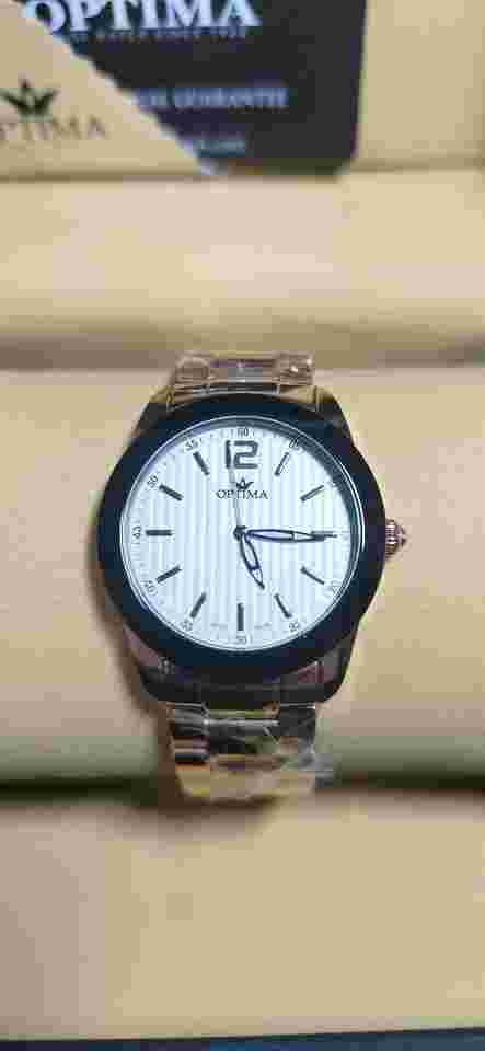 Optima Lawyer Reloj suizo de alta calidad low profile but elegant.